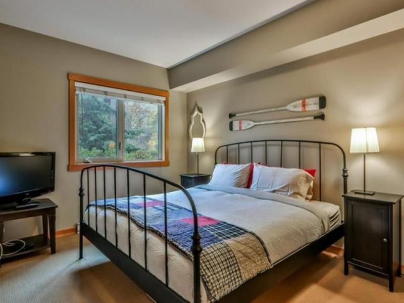 Fenwick Vacation Rentals Suites With Pool & Hot Tubs Canmore Esterno foto